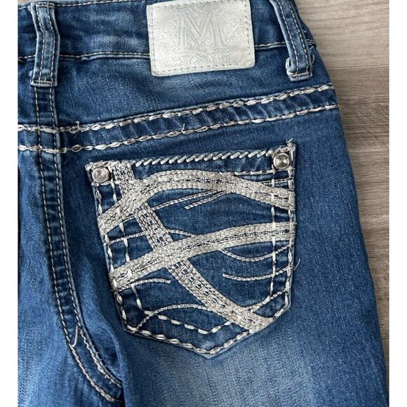 Maurices Embroidered Skinny Jeans Size 1/2 Stretch Low Rise - Picture 4 of 5